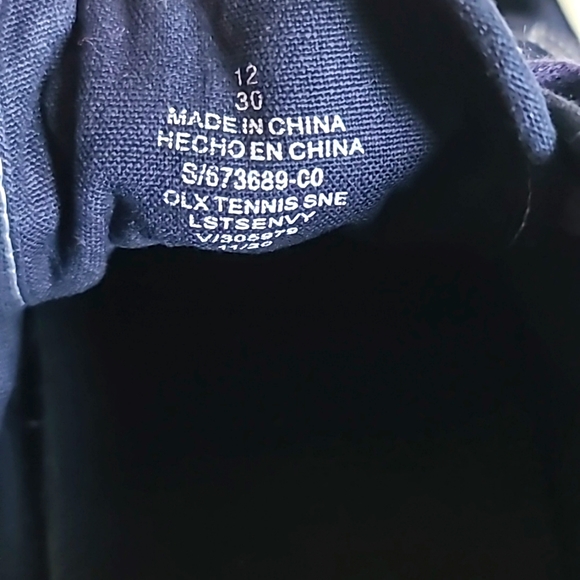 Man's Old-Navy Canvas Lace-up sneakers - Picture 8 of 9